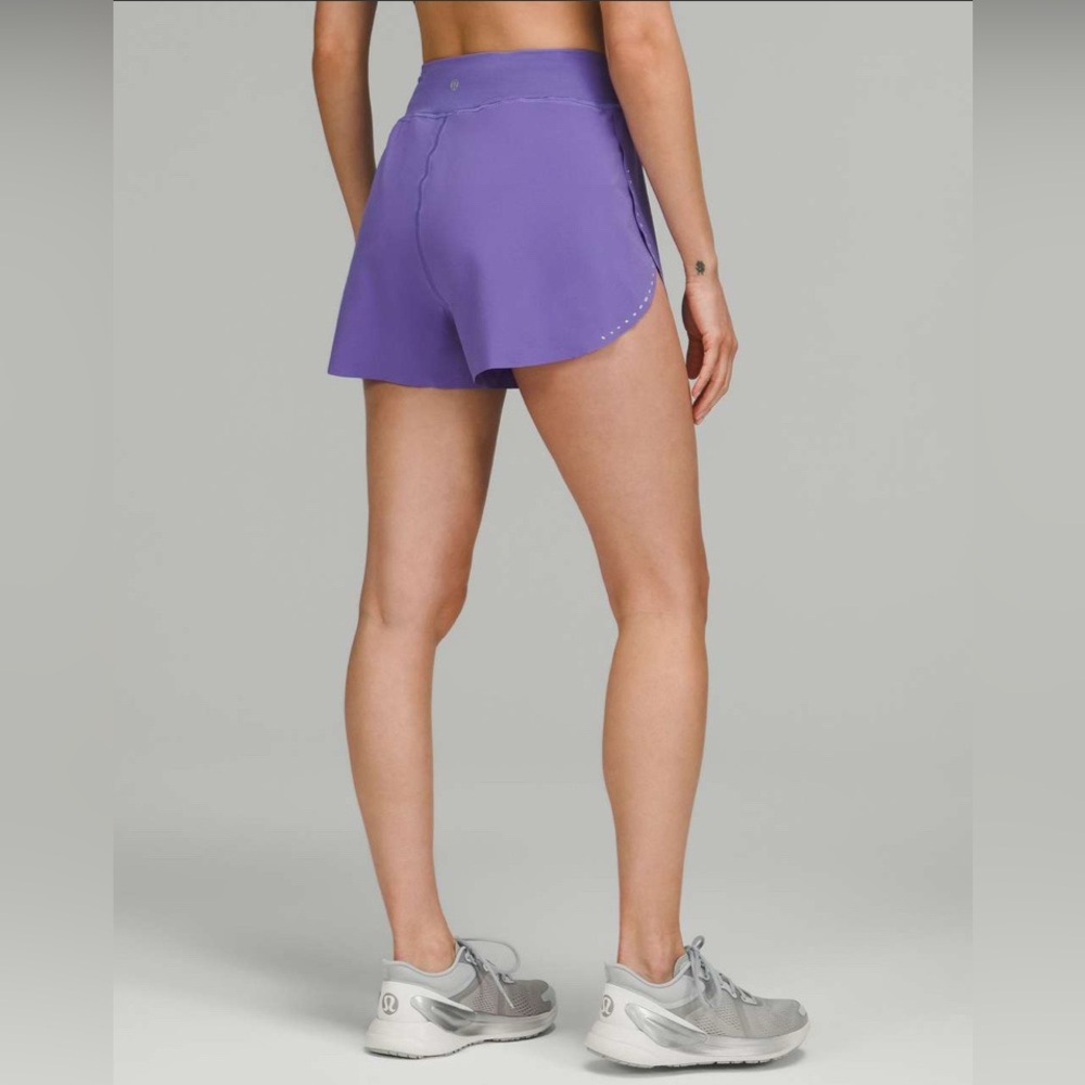 NWOT lululemon HR find your pace short sz 8, charged indigo - RARE/DISCONTINUED - Picture 3 of 13